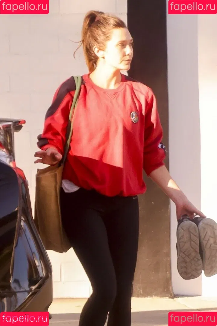 Elizabeth Olsen / elizabetholsendaily / lizabeth_olsen Onlyfans Photo Gallery 