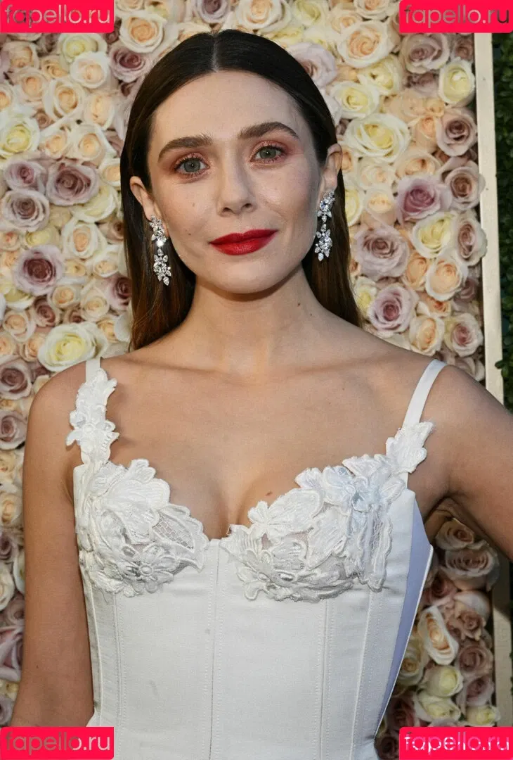 Elizabeth Olsen / elizabetholsendaily / lizabeth_olsen Onlyfans Photo Gallery 