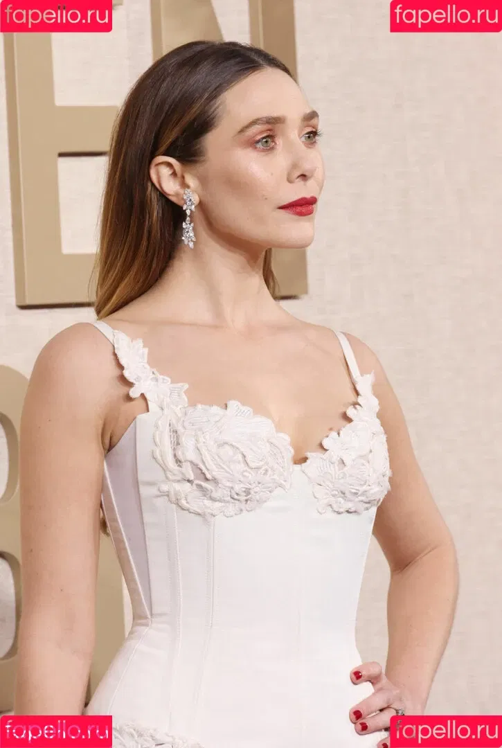 Elizabeth Olsen / elizabetholsendaily / lizabeth_olsen Onlyfans Photo Gallery 