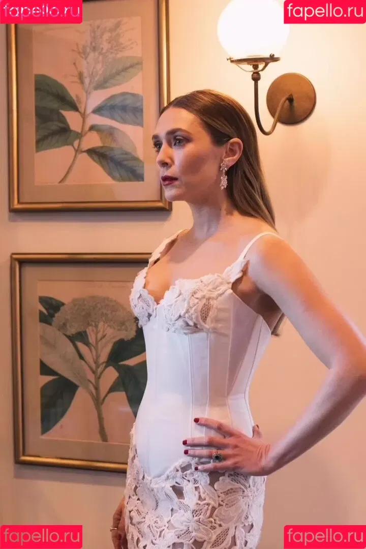 Elizabeth Olsen / elizabetholsendaily / lizabeth_olsen Onlyfans Photo Gallery 