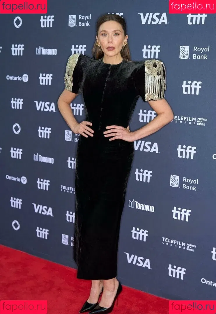 Elizabeth Olsen / elizabetholsendaily / lizabeth_olsen Onlyfans Photo Gallery 