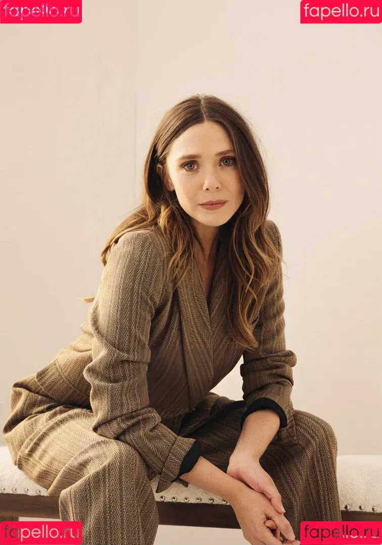 Elizabeth Olsen / elizabetholsendaily / lizabeth_olsen Onlyfans Photo Gallery 