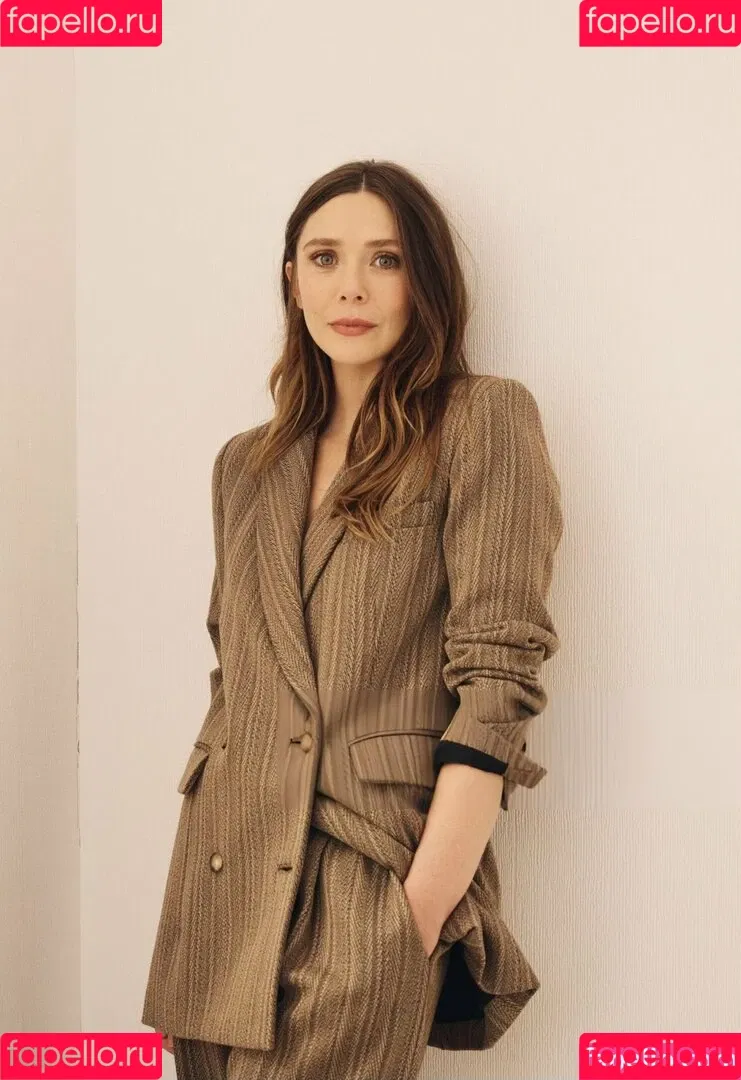 Elizabeth Olsen / elizabetholsendaily / lizabeth_olsen Onlyfans Photo Gallery 