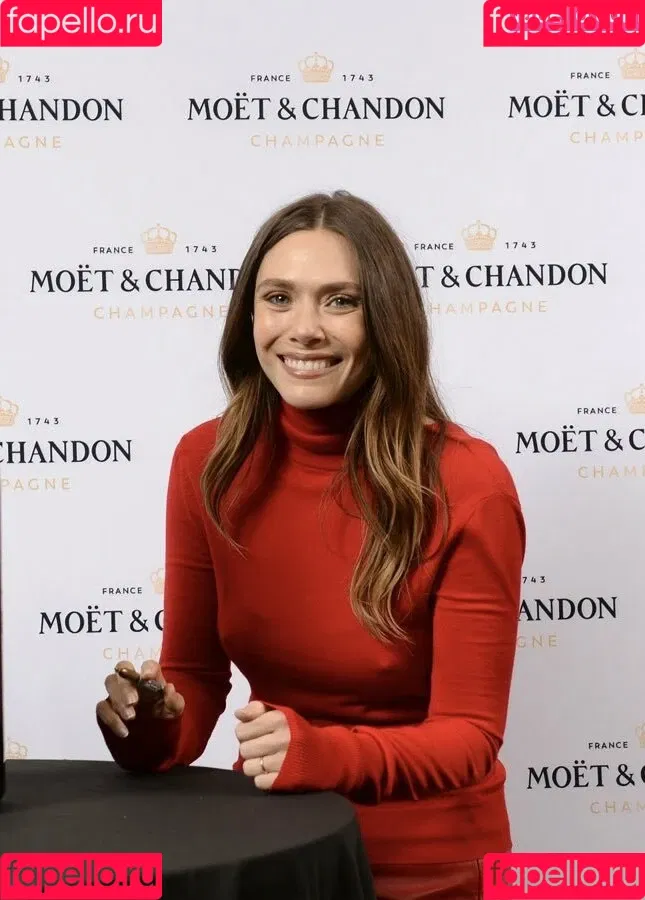 Elizabeth Olsen / elizabetholsendaily / lizabeth_olsen Onlyfans Photo Gallery 