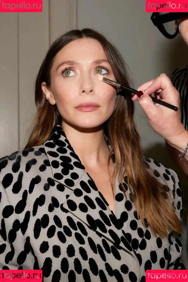 Elizabeth Olsen / elizabetholsendaily / lizabeth_olsen Onlyfans Photo Gallery 
