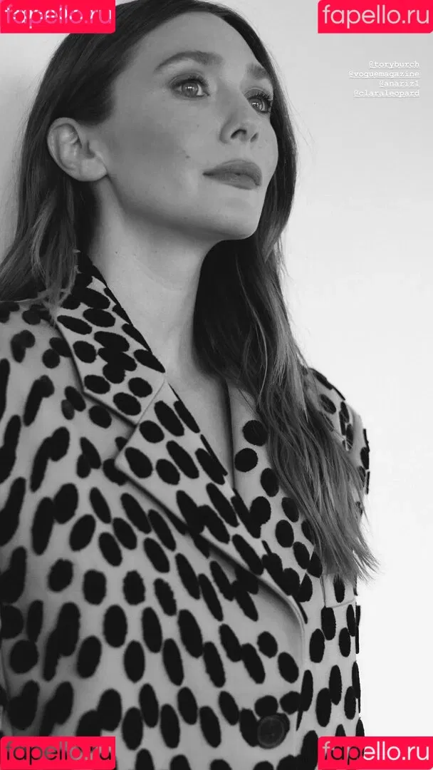 Elizabeth Olsen / elizabetholsendaily / lizabeth_olsen Onlyfans Photo Gallery 