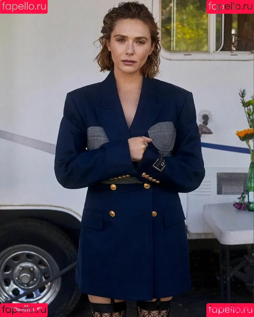 Elizabeth Olsen / elizabetholsendaily / lizabeth_olsen Onlyfans Photo Gallery 