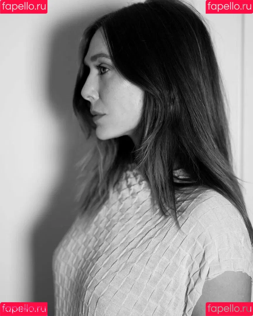 Elizabeth Olsen / elizabetholsendaily / lizabeth_olsen Onlyfans Photo Gallery 