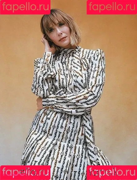 Elizabeth Olsen / elizabetholsendaily / lizabeth_olsen Onlyfans Photo Gallery 