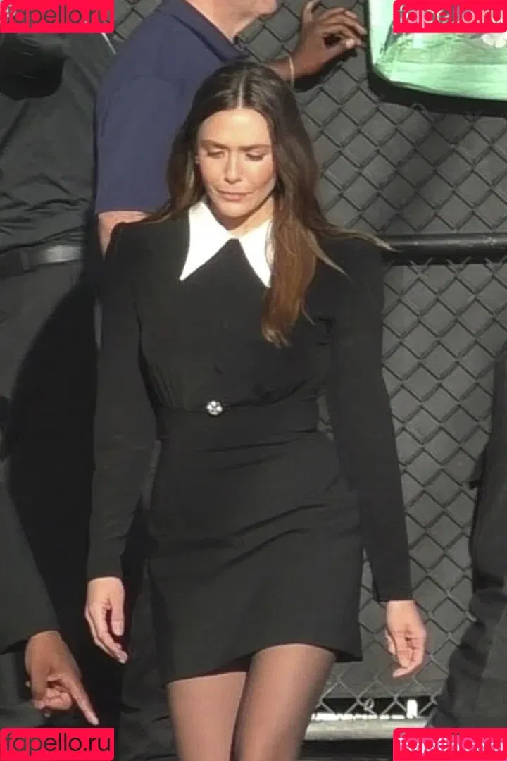 Elizabeth Olsen / elizabetholsendaily / lizabeth_olsen Onlyfans Photo Gallery 