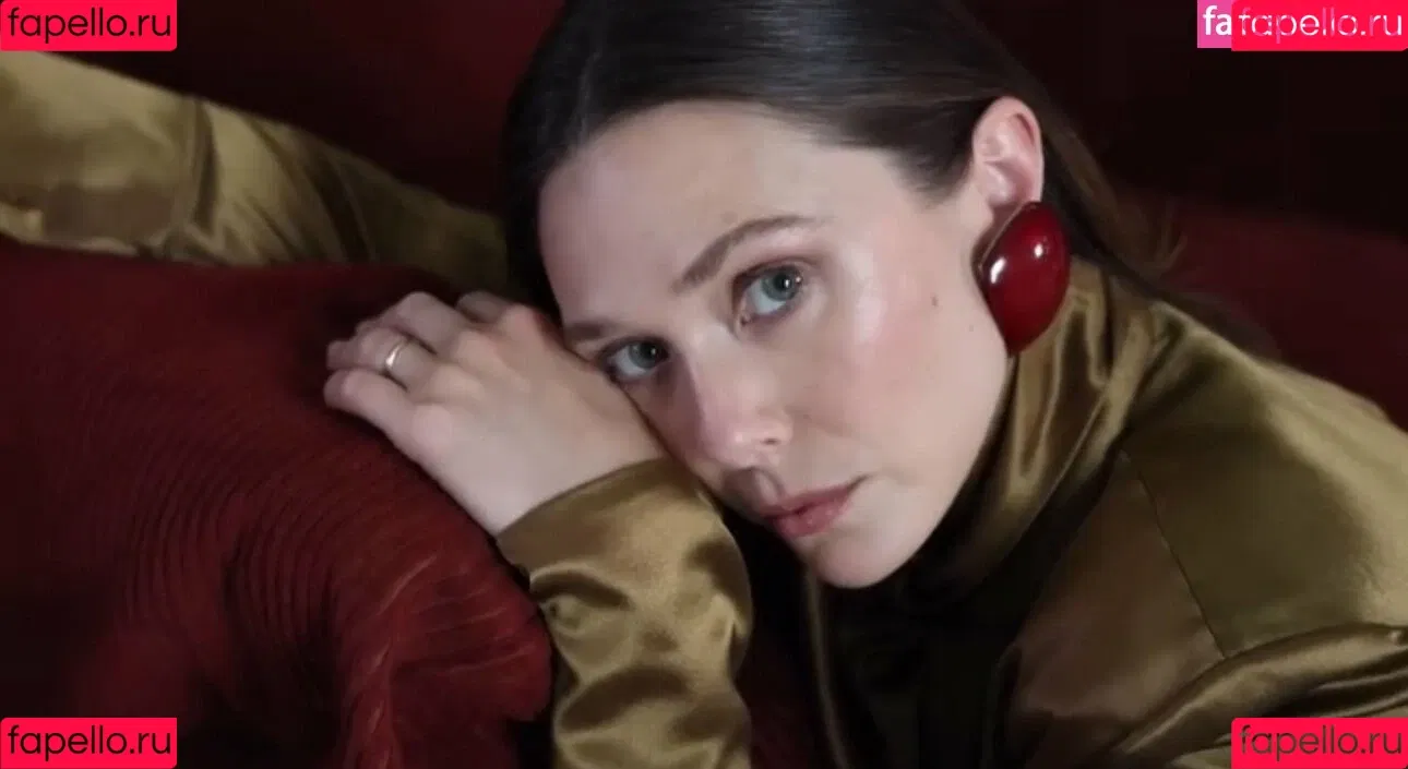Elizabeth Olsen / elizabetholsendaily / lizabeth_olsen Onlyfans Photo Gallery 