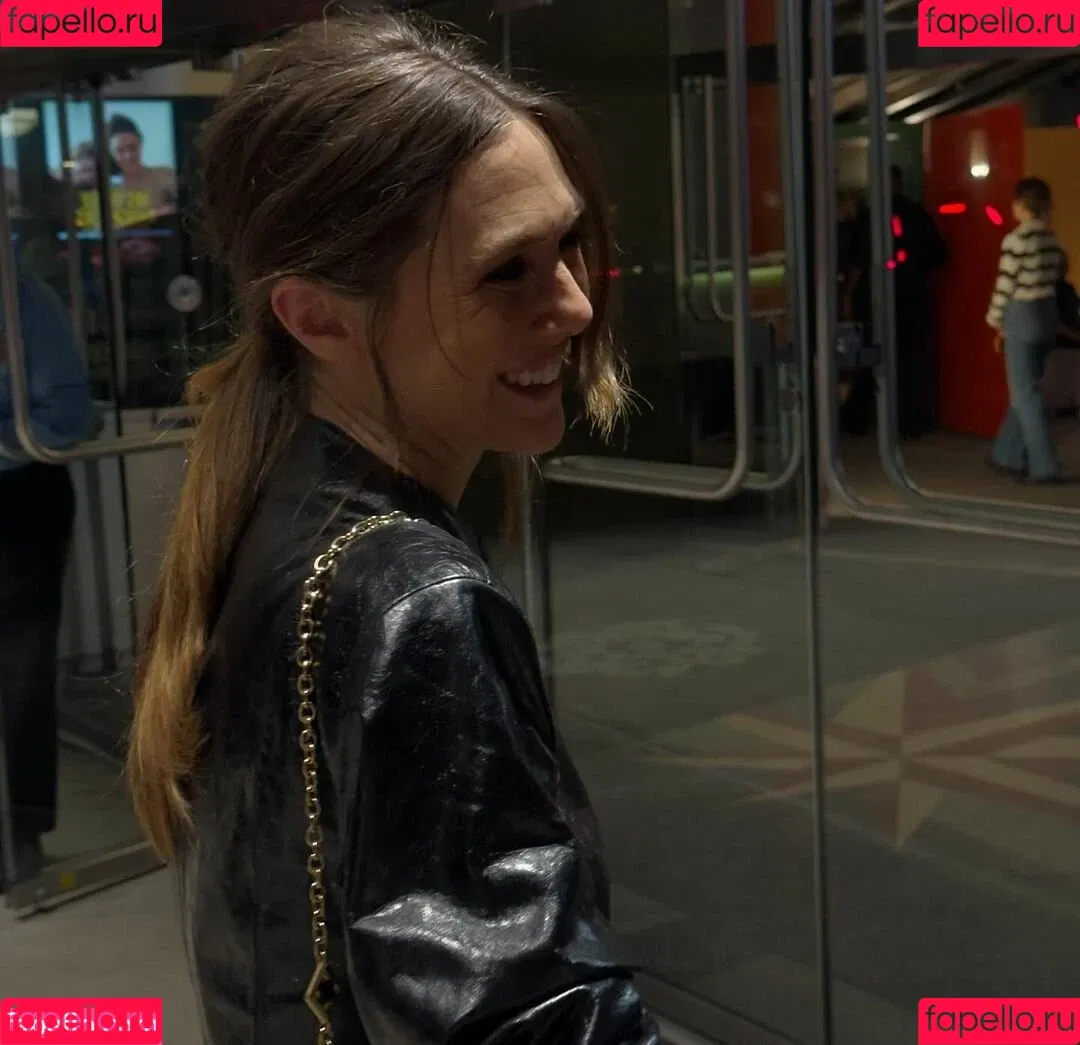 Elizabeth Olsen / elizabetholsendaily / lizabeth_olsen Onlyfans Photo Gallery 