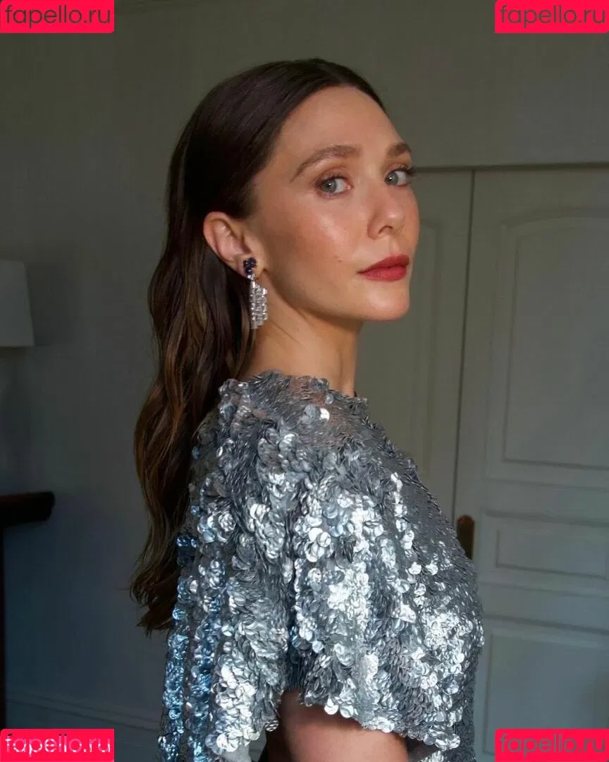 Elizabeth Olsen / elizabetholsendaily / lizabeth_olsen Onlyfans Photo Gallery 