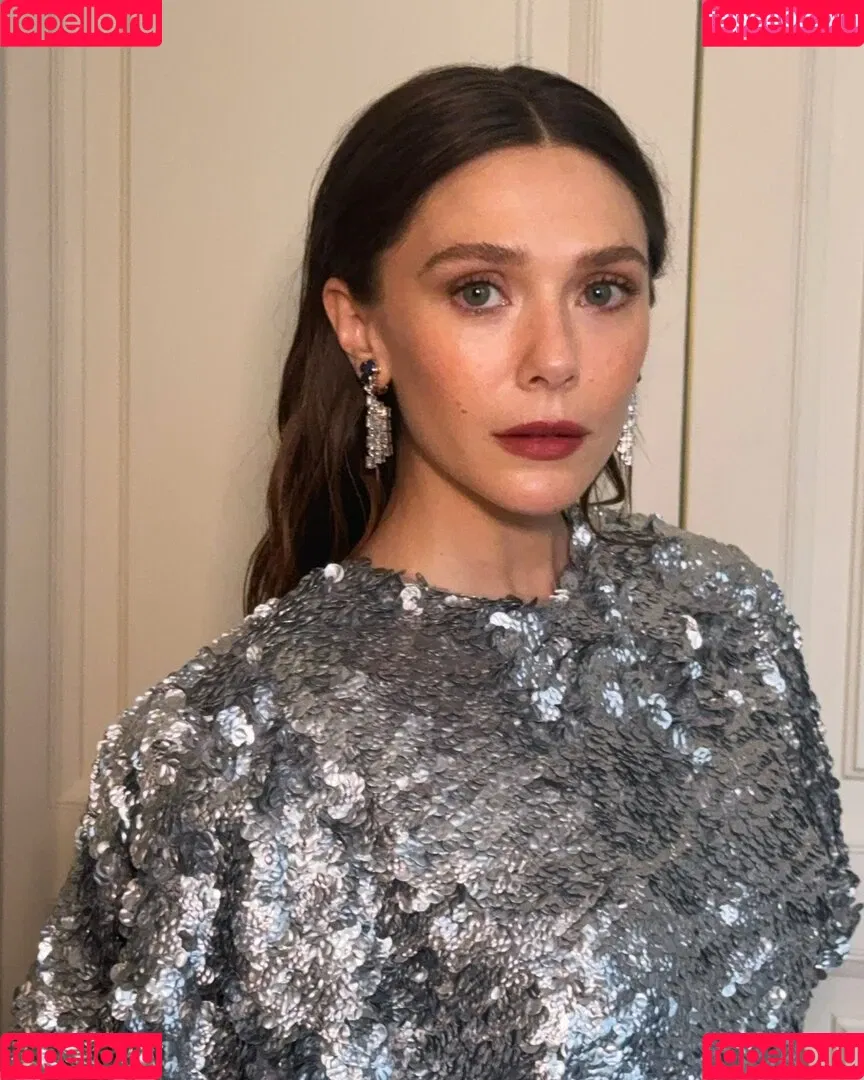 Elizabeth Olsen / elizabetholsendaily / lizabeth_olsen Onlyfans Photo Gallery 