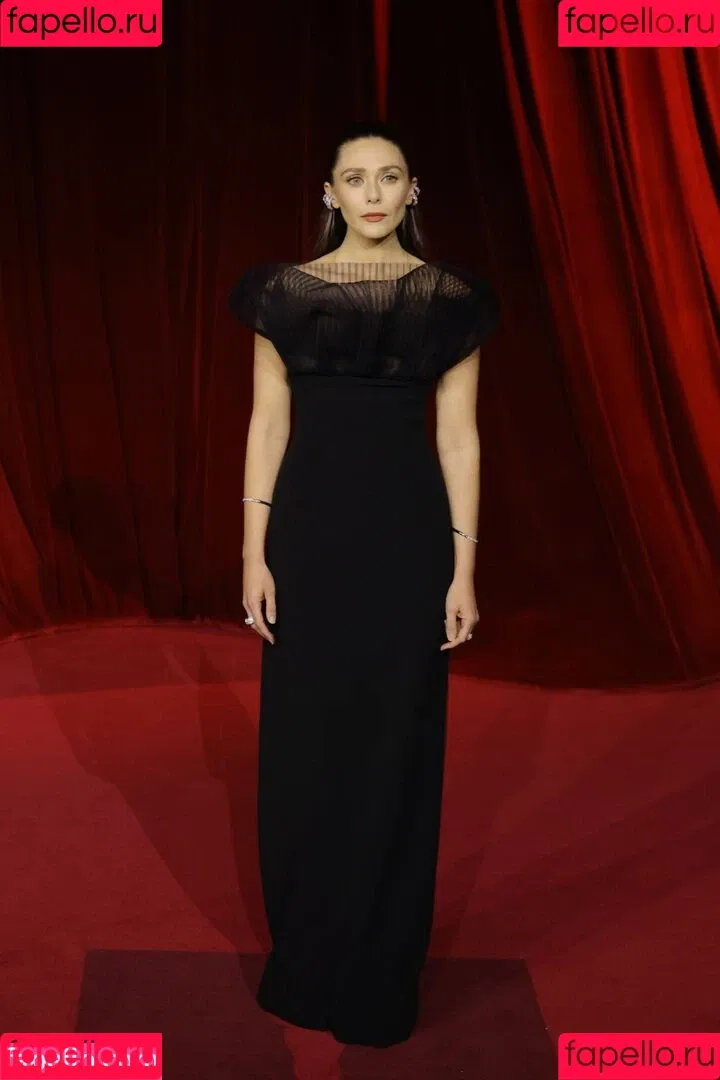 Elizabeth Olsen / elizabetholsendaily / lizabeth_olsen Onlyfans Photo Gallery 