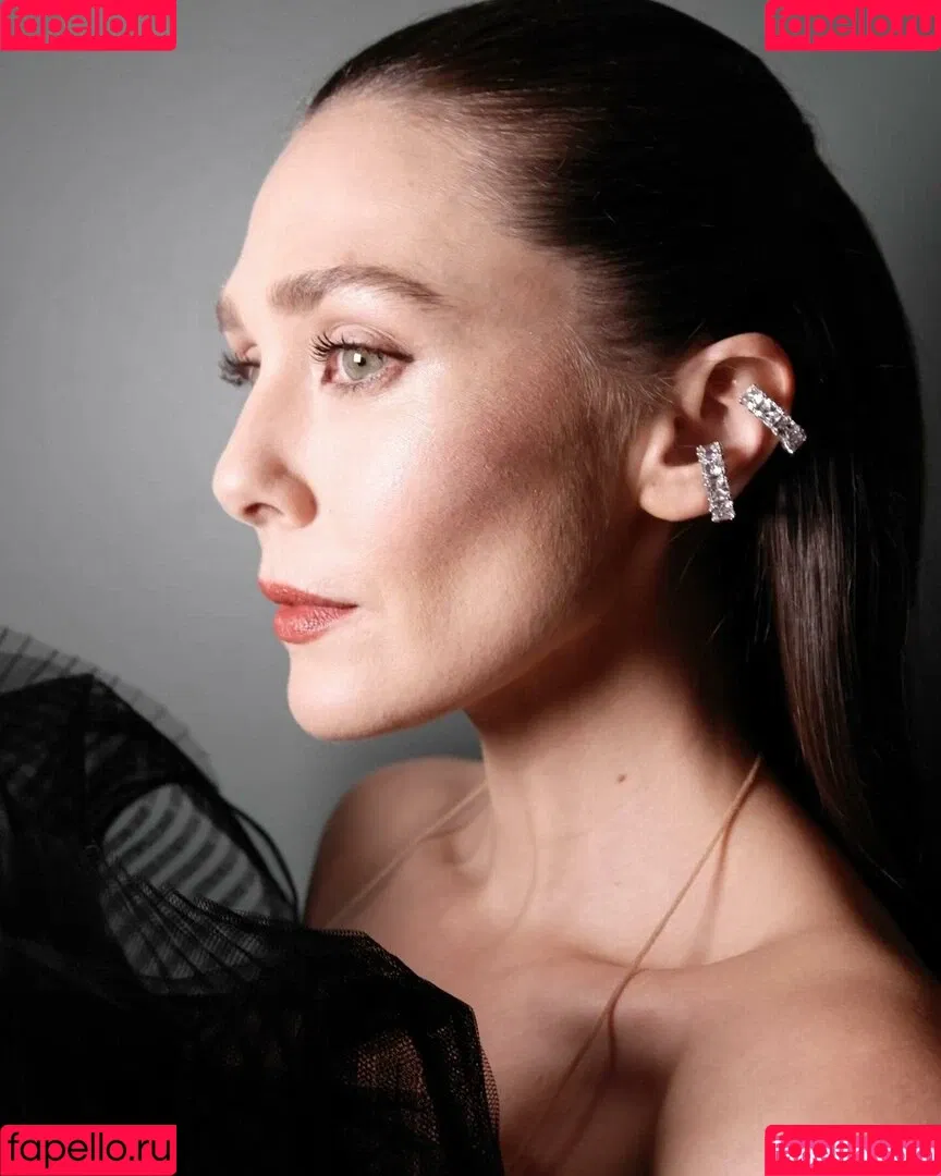 Elizabeth Olsen / elizabetholsendaily / lizabeth_olsen Onlyfans Photo Gallery 