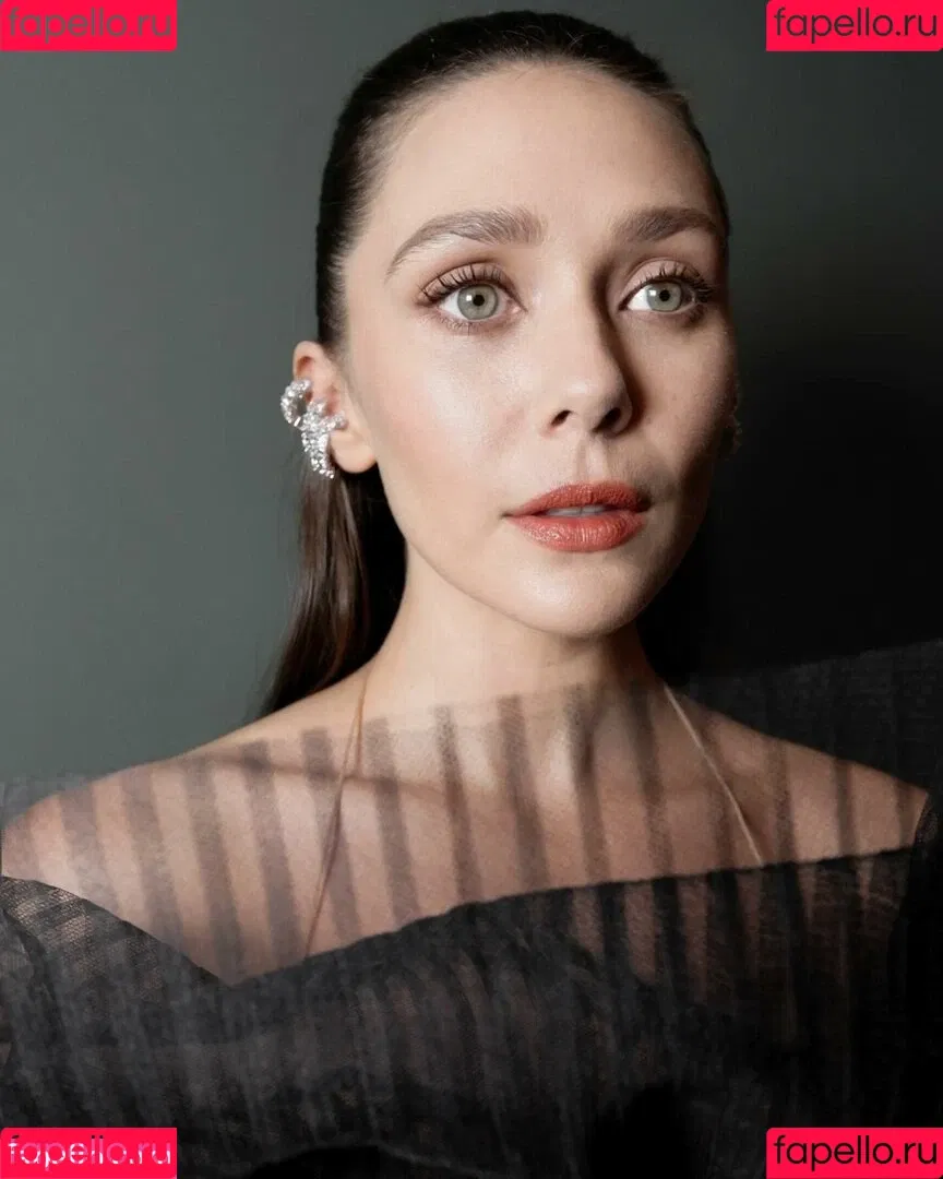 Elizabeth Olsen / elizabetholsendaily / lizabeth_olsen Onlyfans Photo Gallery 