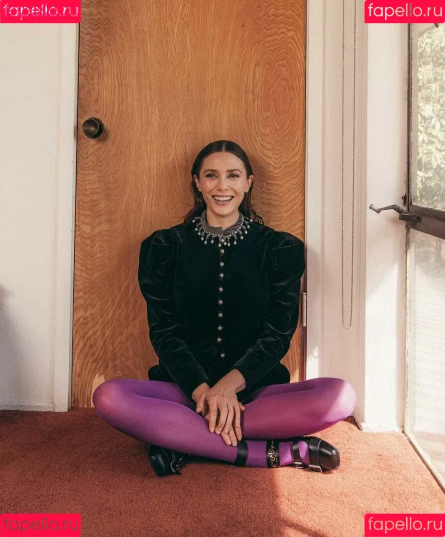 Elizabeth Olsen / elizabetholsendaily / lizabeth_olsen Onlyfans Photo Gallery 