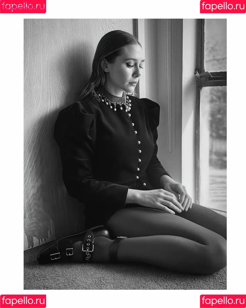 Elizabeth Olsen / elizabetholsendaily / lizabeth_olsen Onlyfans Photo Gallery 