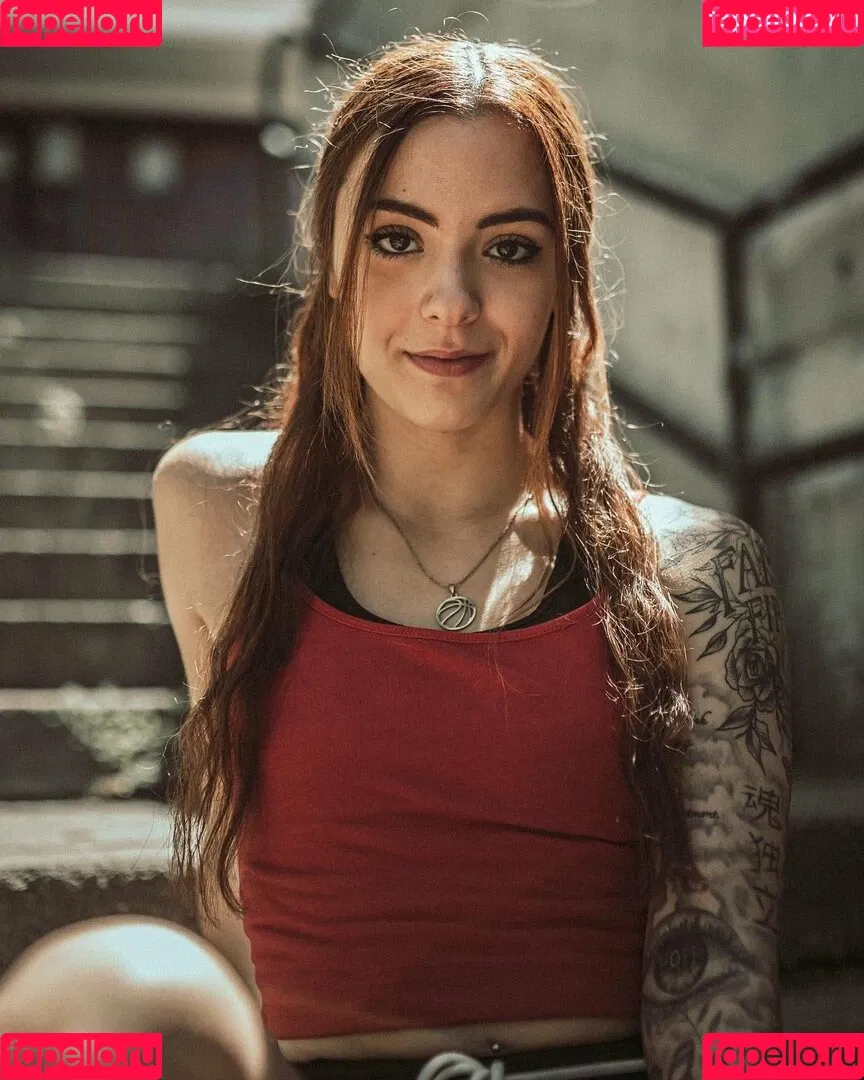 Ari Geli / arigelii Onlyfans Photo Gallery 