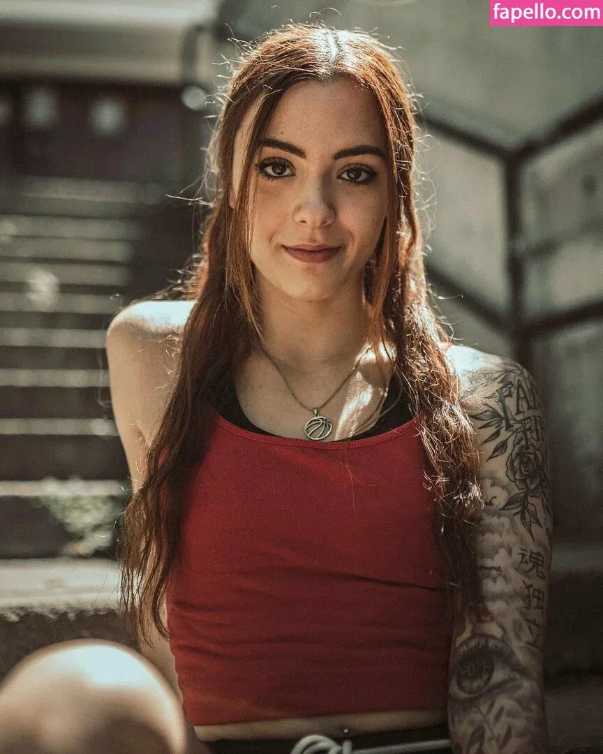 Ari Geli / arigelii Onlyfans Photo Gallery 