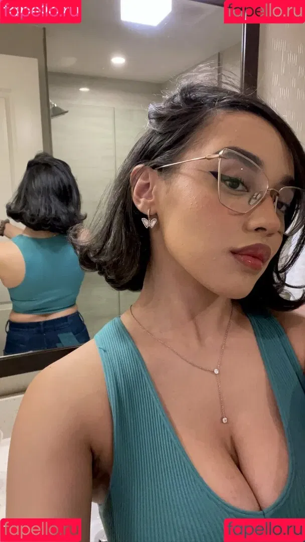 OFTV / itsqueennovaa Onlyfans Photo Gallery 