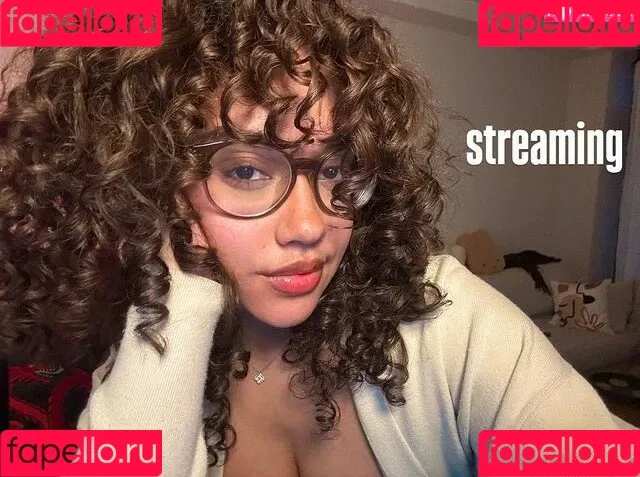 OFTV / itsqueennovaa Onlyfans Photo Gallery 