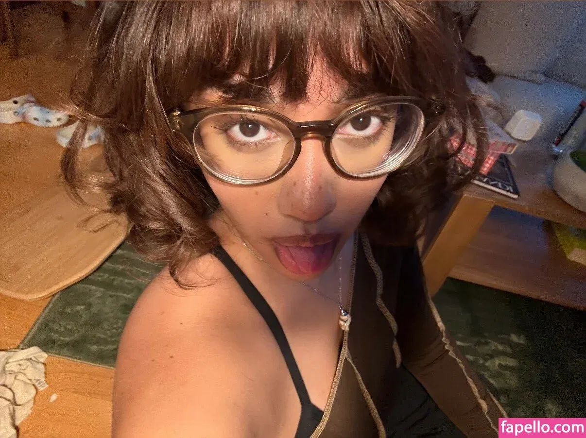 OFTV / itsqueennovaa Onlyfans Photo Gallery 