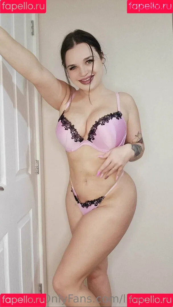 Lilly P / Lilly__Pinkk / lilly.pie.pinkk / lillypinkk Onlyfans Photo Gallery 