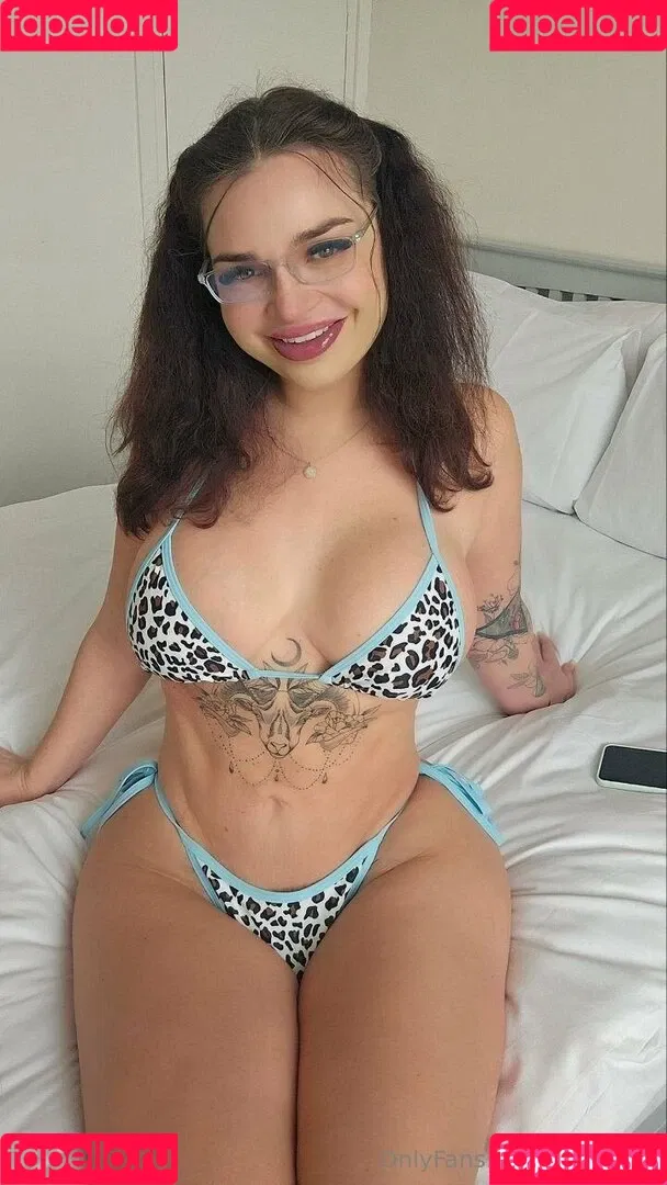 Lilly P / Lilly__Pinkk / lilly.pie.pinkk / lillypinkk Onlyfans Photo Gallery 