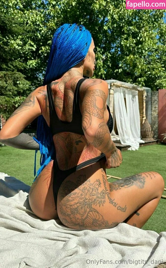 biglittledani / bigtits_dani Onlyfans Photo Gallery 