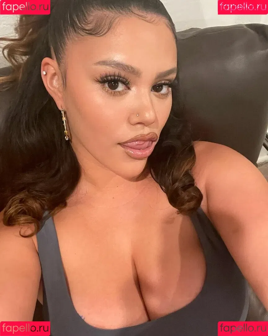Anna.izz / Onlygramztv / https: Onlyfans Photo Gallery 