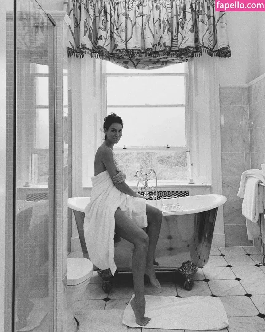 Andja Lorein / andjalorein Onlyfans Photo Gallery 