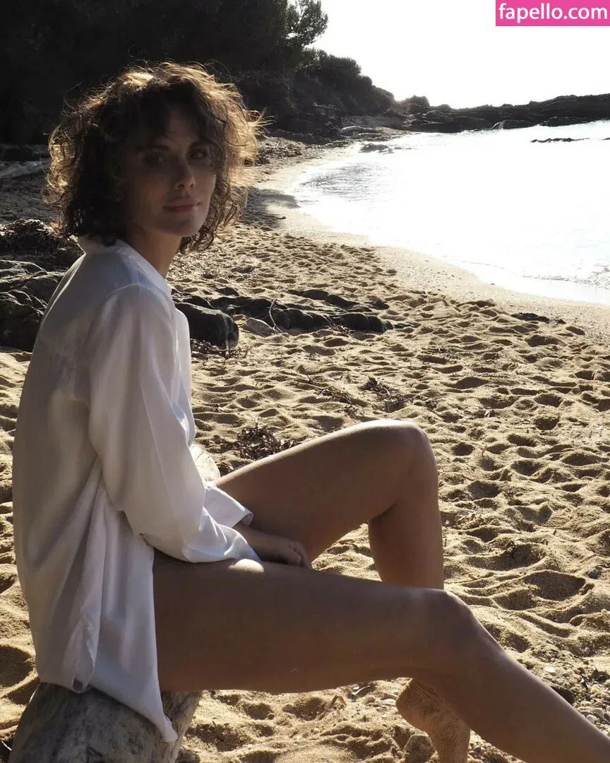 Andja Lorein / andjalorein Onlyfans Photo Gallery 