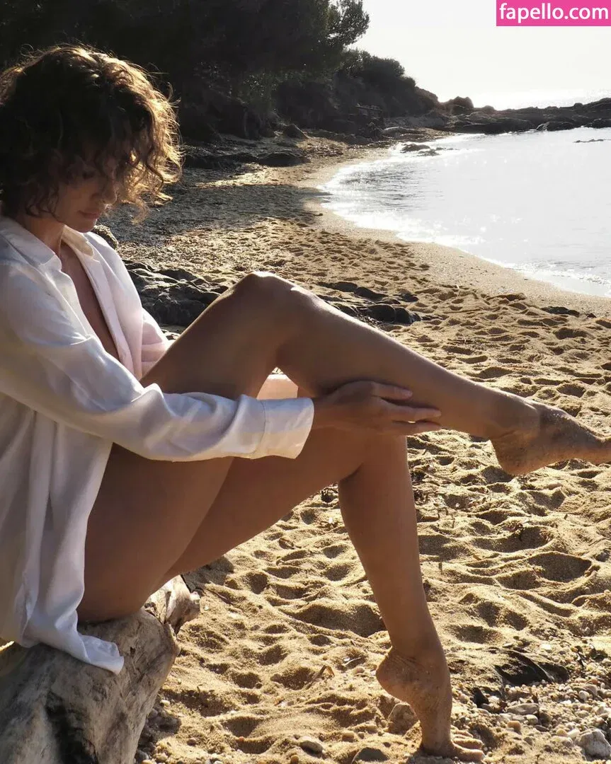 Andja Lorein / andjalorein Onlyfans Photo Gallery 