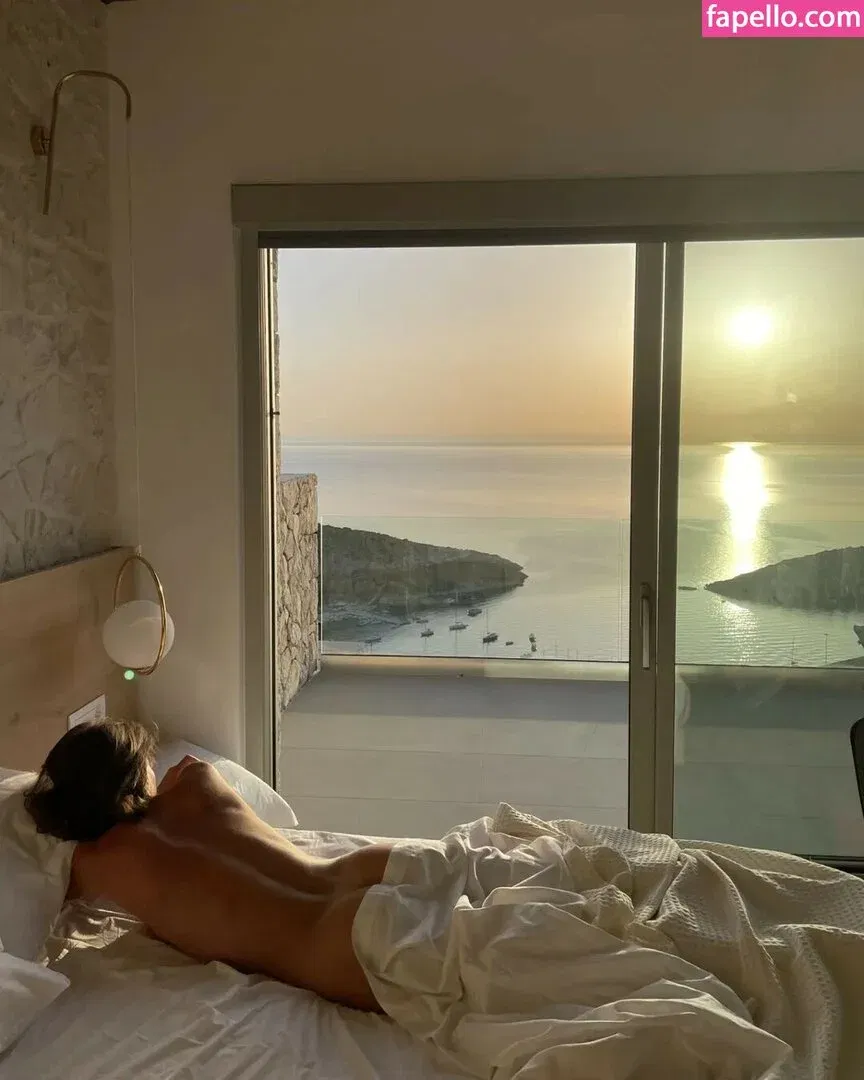 Andja Lorein / andjalorein Onlyfans Photo Gallery 