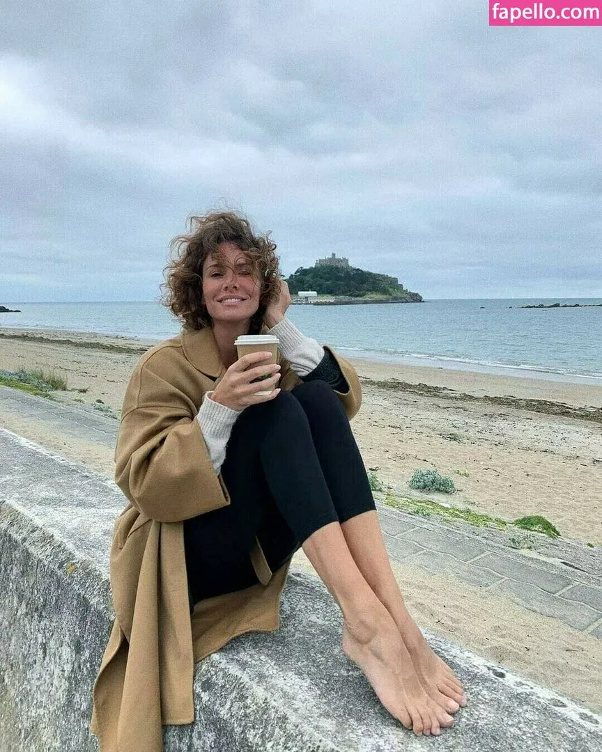 Andja Lorein / andjalorein Onlyfans Photo Gallery 