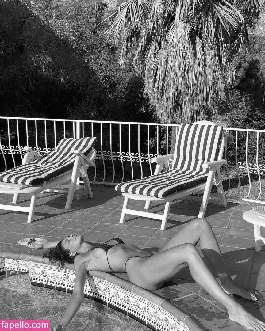 Andja Lorein / andjalorein Onlyfans Photo Gallery 