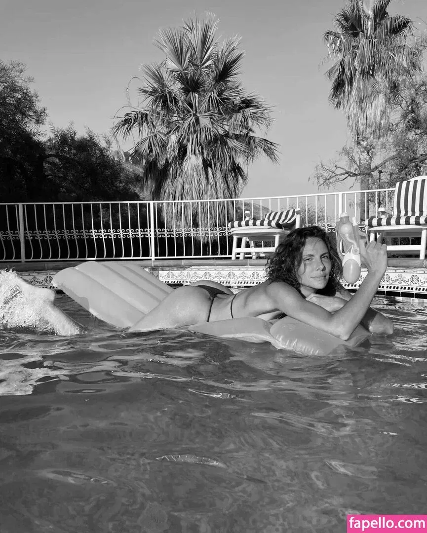 Andja Lorein / andjalorein Onlyfans Photo Gallery 