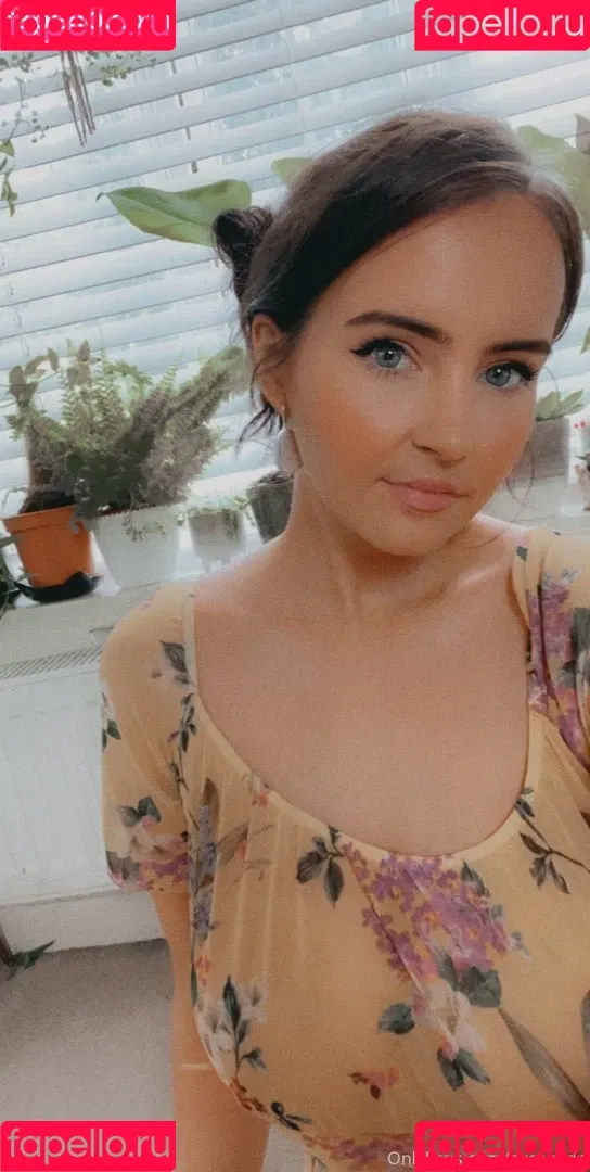 EvelynWhite / evelynwhiteldn Onlyfans Photo Gallery 