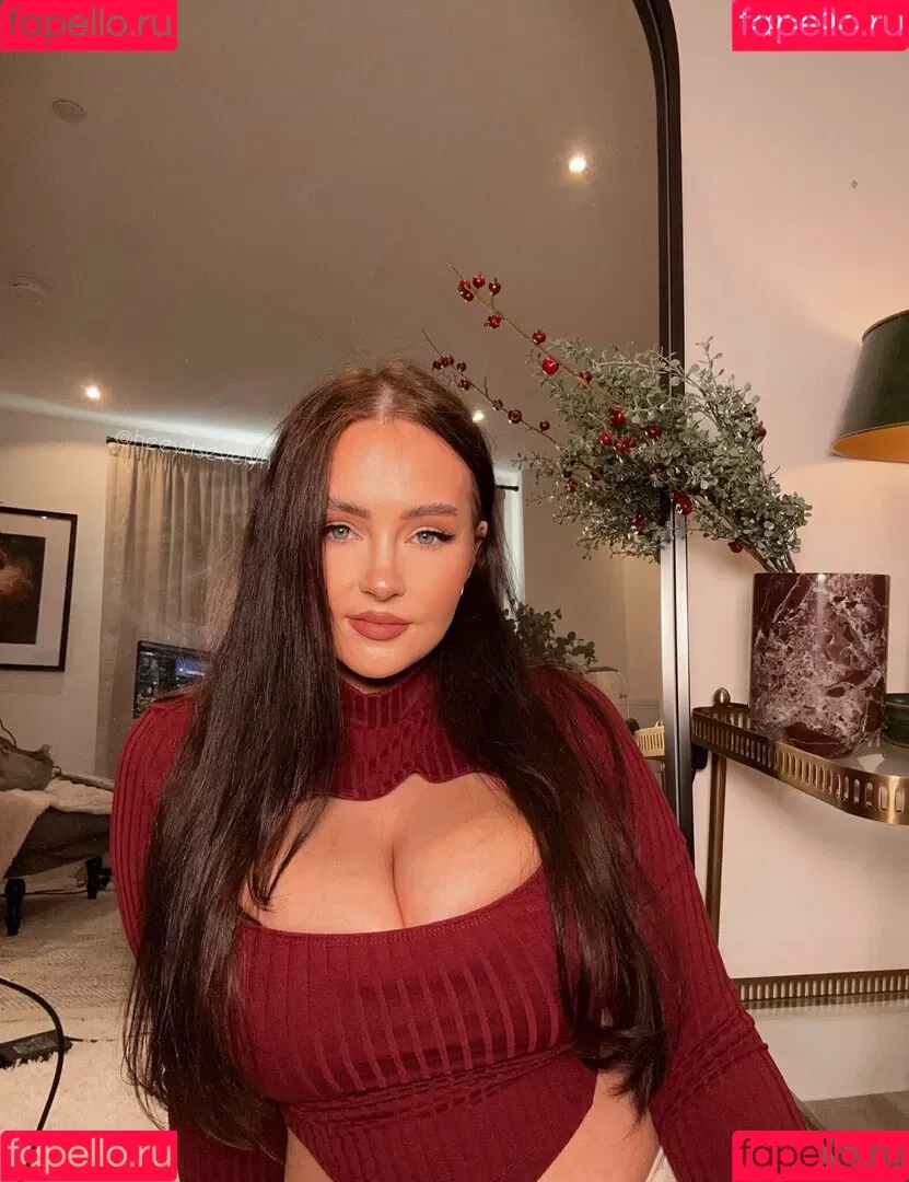 EvelynWhite / evelynwhiteldn Onlyfans Photo Gallery 