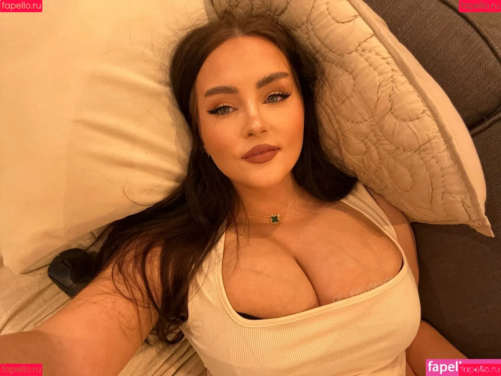 EvelynWhite / evelynwhiteldn Onlyfans Photo Gallery 