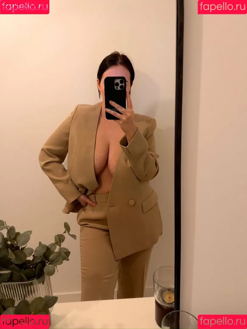 EvelynWhite / evelynwhiteldn Onlyfans Photo Gallery 