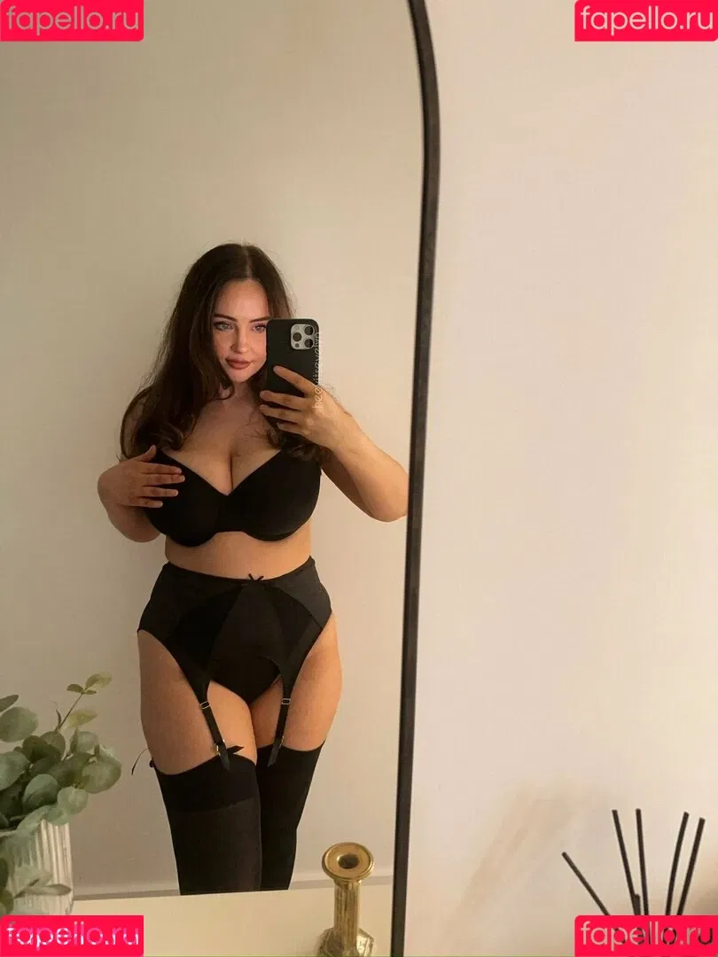 EvelynWhite / evelynwhiteldn Onlyfans Photo Gallery 