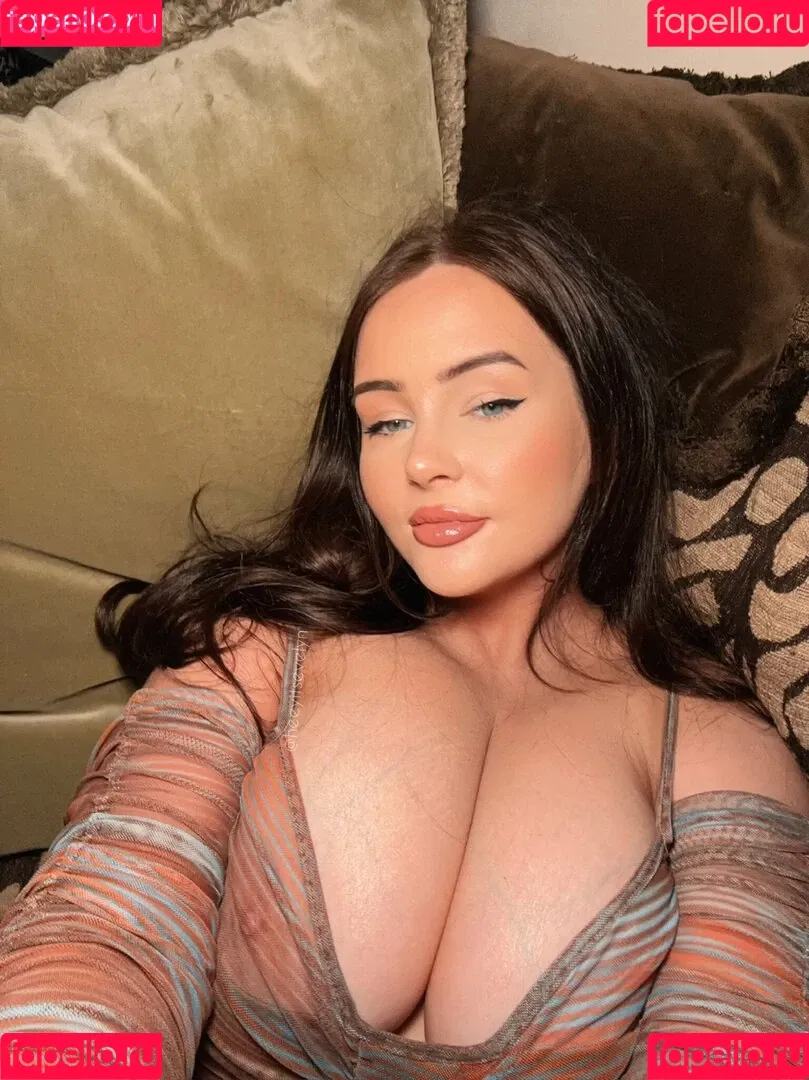 EvelynWhite / evelynwhiteldn Onlyfans Photo Gallery 