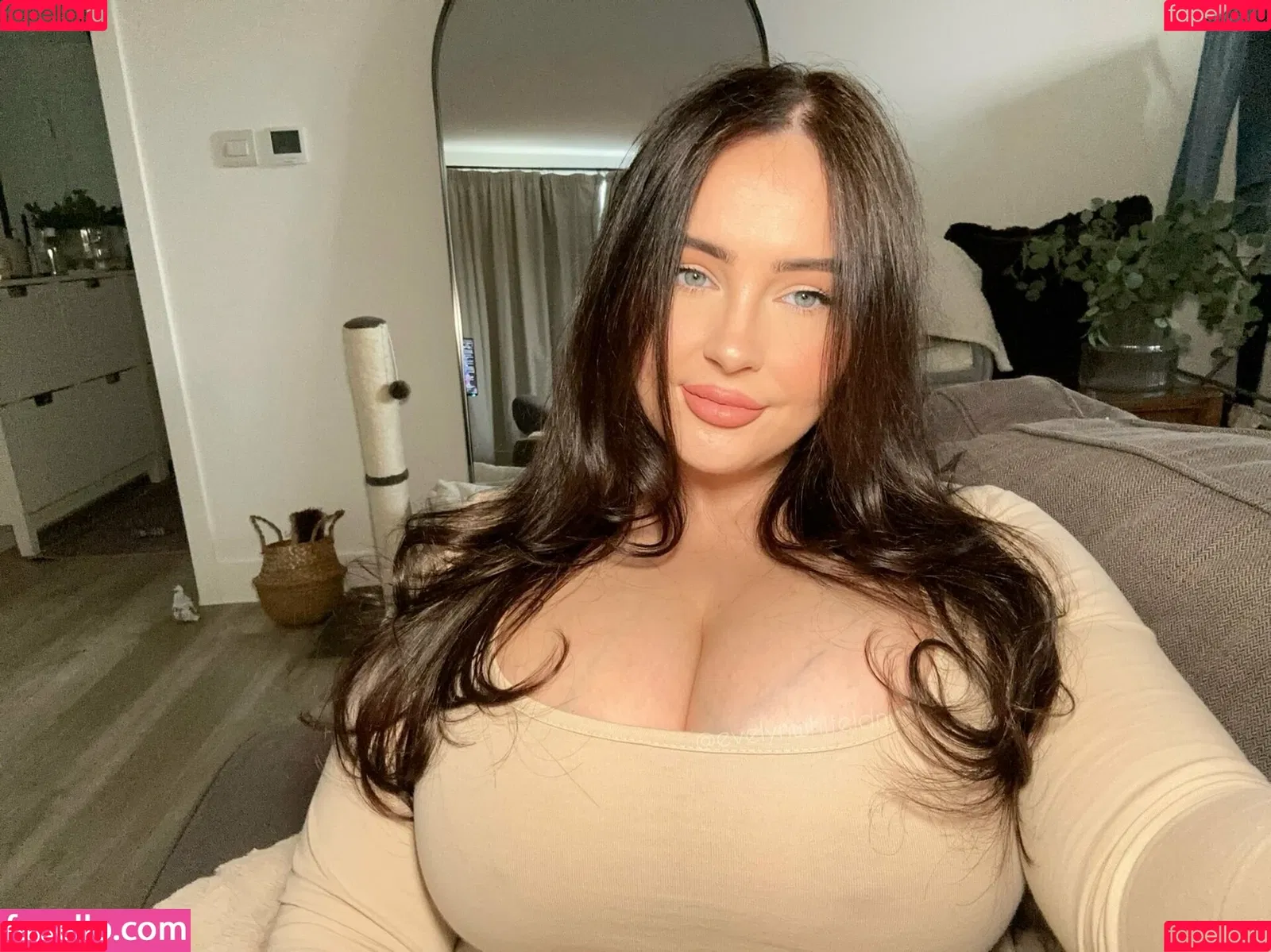 EvelynWhite / evelynwhiteldn Onlyfans Photo Gallery 