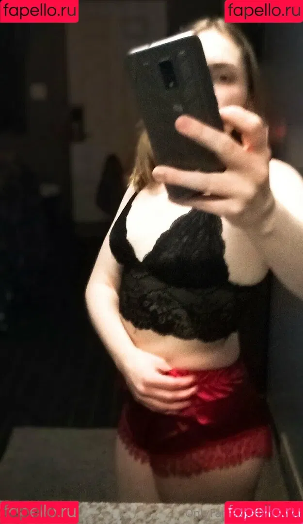 kay.de / kyedae Onlyfans Photo Gallery 
