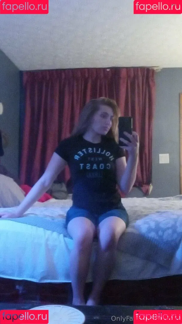 kay.de / kyedae Onlyfans Photo Gallery 
