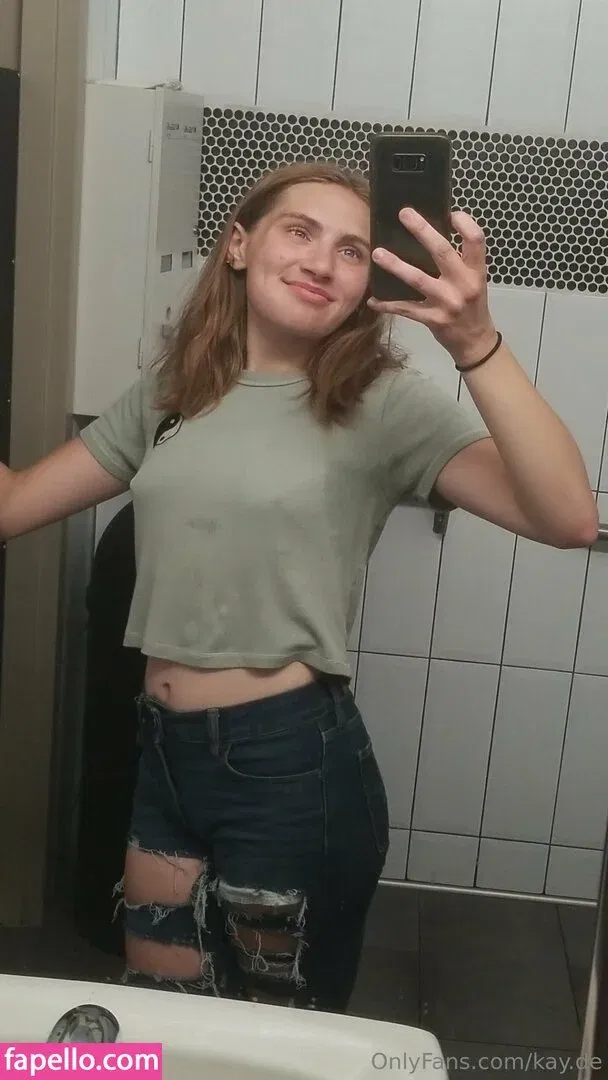 kay.de / kyedae Onlyfans Photo Gallery 