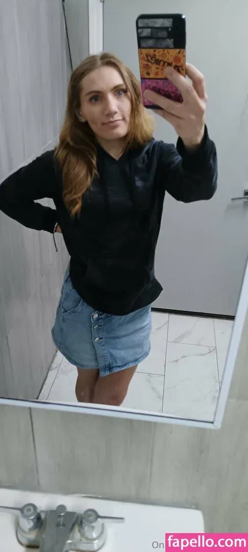 kay.de / kyedae Onlyfans Photo Gallery 